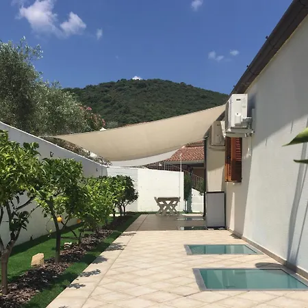 Tra Blu E アパート Tamarispa